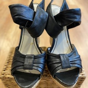 Nine West black size 8.5 open toe platform sandal